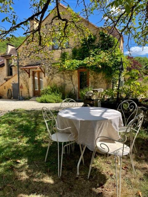 Esparoutis Chambres D'Hotes Du Charme Saint-Cybranet Esterno foto